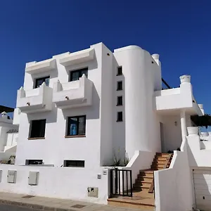 https://surf-dream-house.hotelsfuerteventura.org